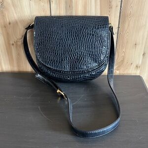 Vintage Black Croc-Embossed Leather Crossbody Bag shiny patent glossy